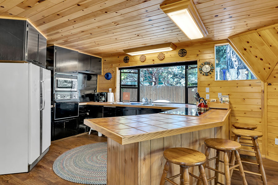 Ridge Dome kitchen
