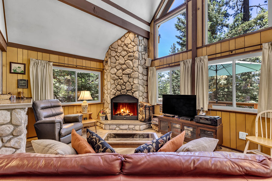The Ward Cabin Living Room