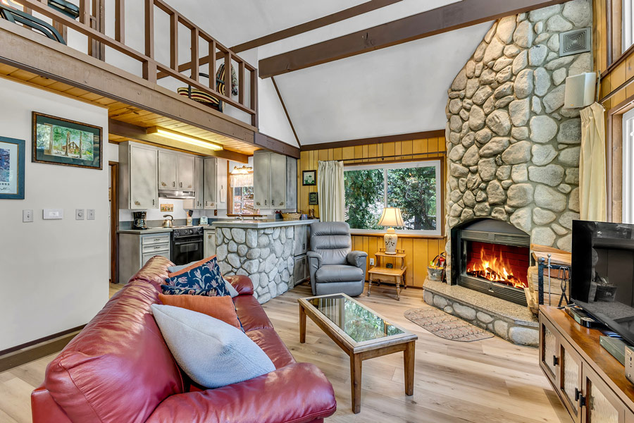 The Ward Cabin loft